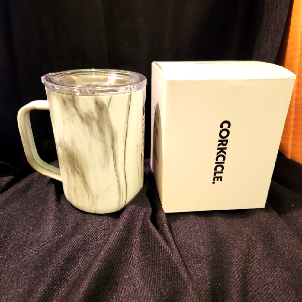 NIB Corkcicle 16oz Mug in Snowdrift